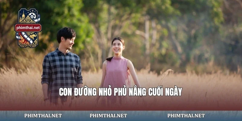 Con đường nhỏ phủ nắng cuối ngày